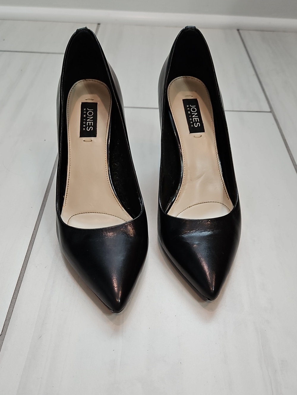 Jones New York Black Pointed Toe Patent Pumps